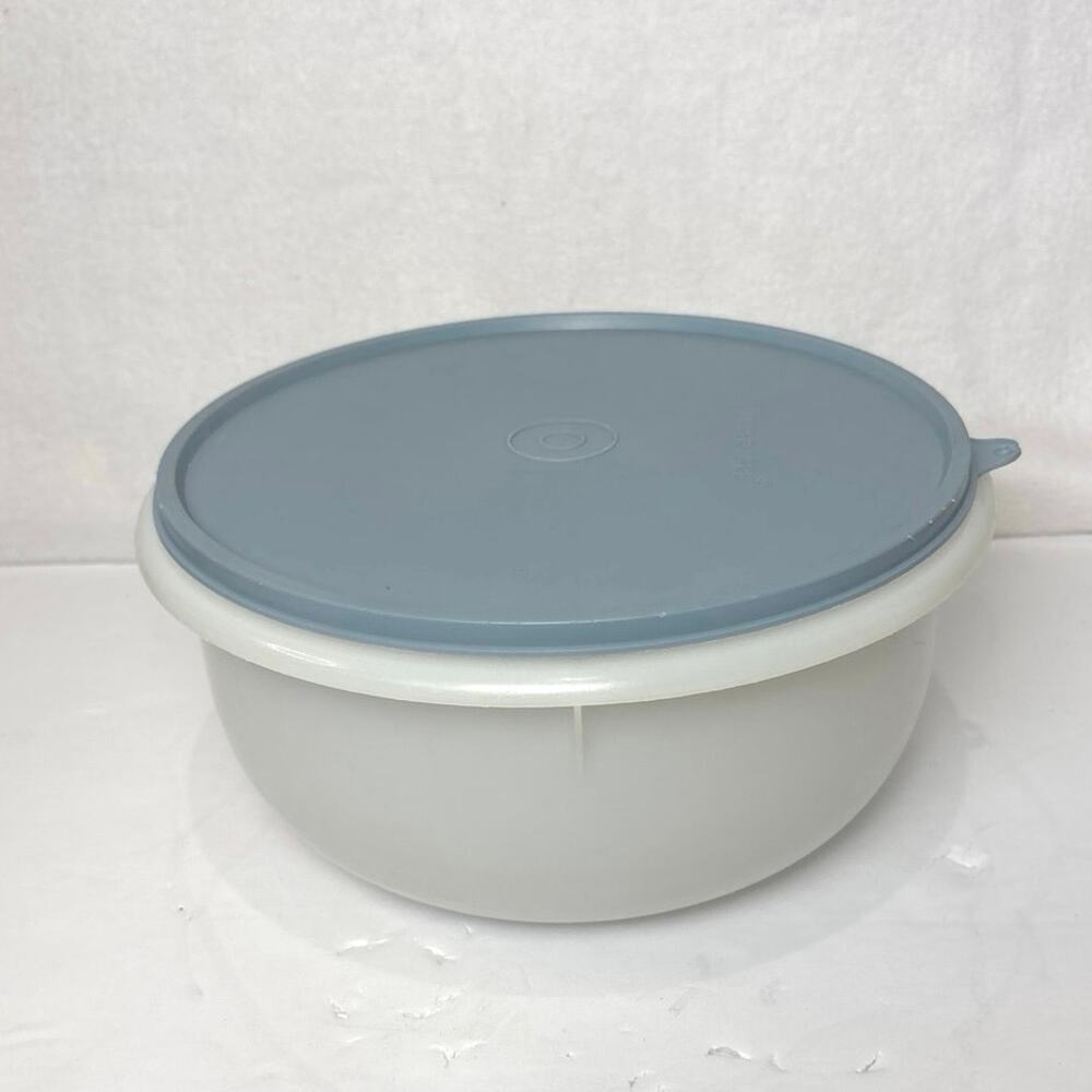 Vintage Tupperware 272 Classic Fix-n-Mix Bowl Clear with Blue Lid